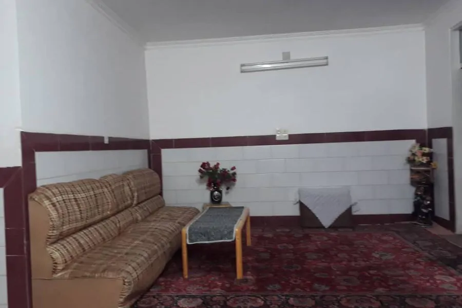 تصویر ۱ - خانه روشن تمیز مبله در  یزد