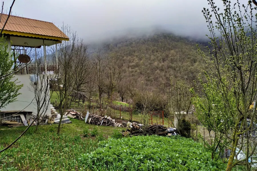 تصویر ۱ - ویلا ویلایی ییلاقی در ارتفاعات رضوانشهر ( انل ) در  رضوانشهر