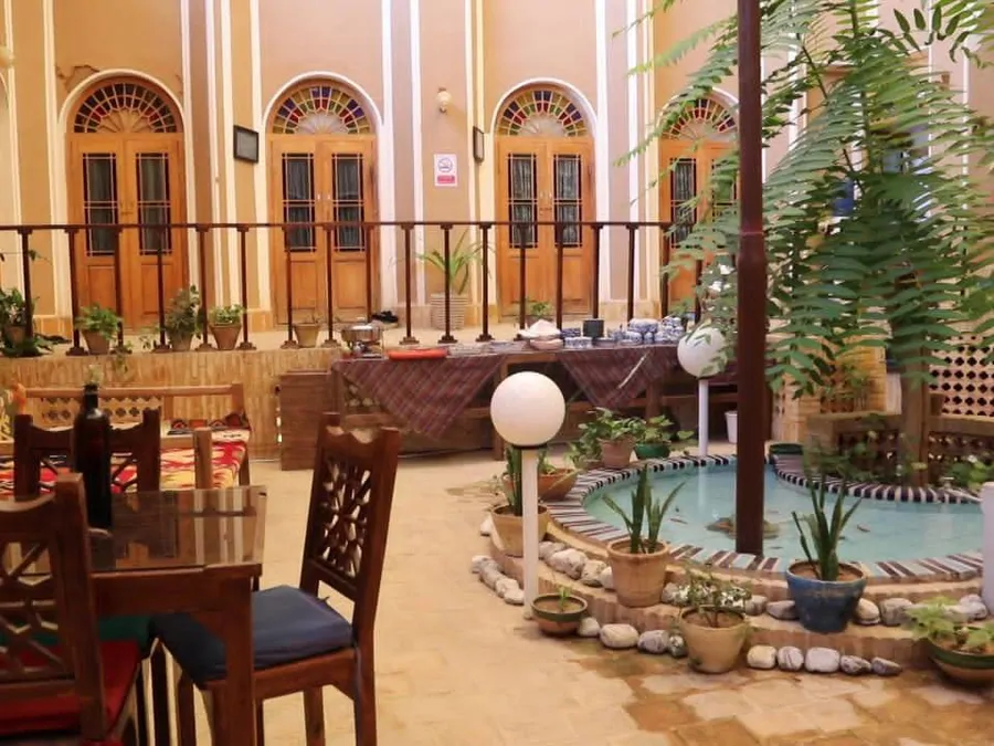 تصویر ۱ - هتل سنتی ترنج(اتاق دوتخته تویین) در  یزد