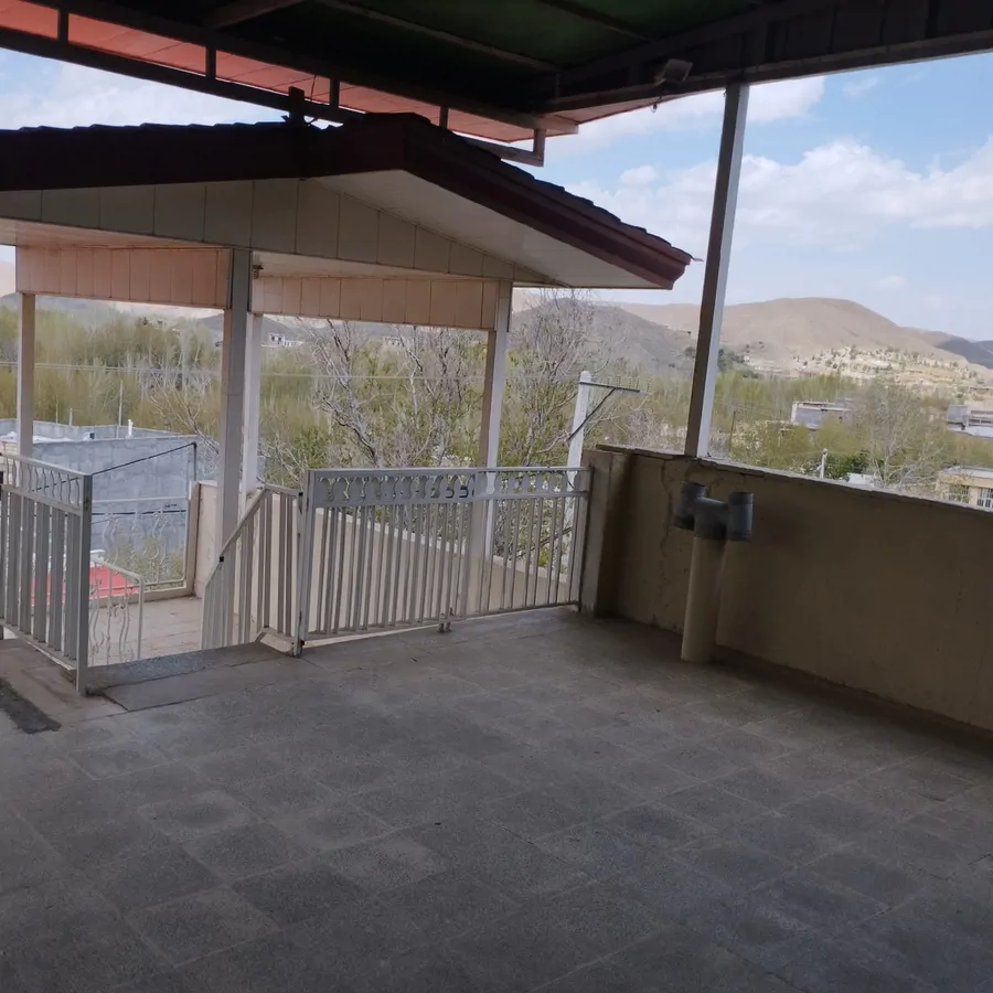 تصویر ۱ - خانه شفیعی در  باغ بهادران