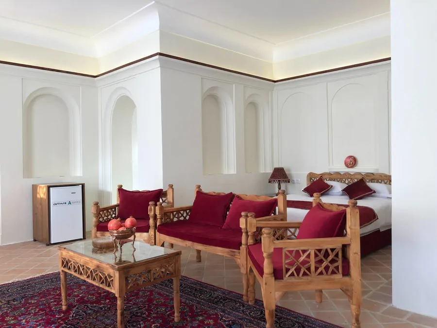 تصویر ۱ - هتل سنتی ارغوان (تالار شمالی) در  قزوین