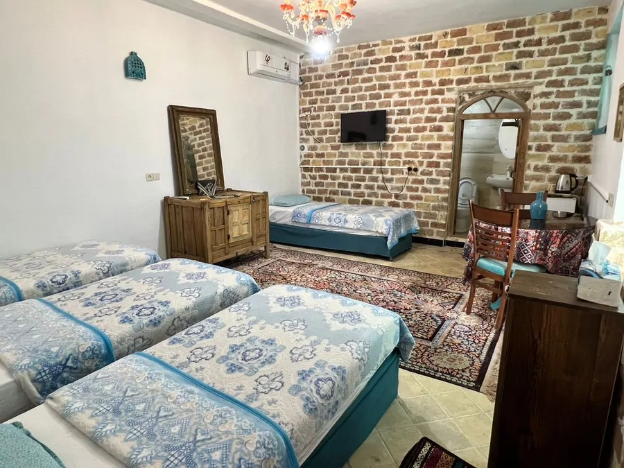 تصویر ۱ - اقامتگاه بوم‌گردی عمارت حاجی اسماعیل در  همدان