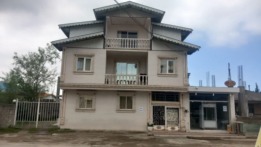 تصویر ۱ - خانه پیمان  در  گیسوم