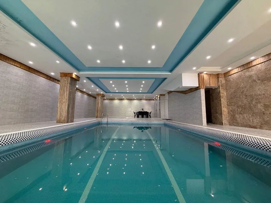 تصویر ۱ - ویلا تریبلکس استخردار آبگرم پاسارگاد در رودهن