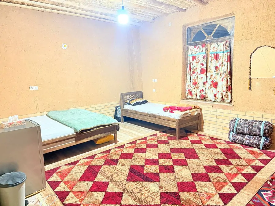 تصویر ۱ - اقامتگاه بومگردی آبشار در مرودشت