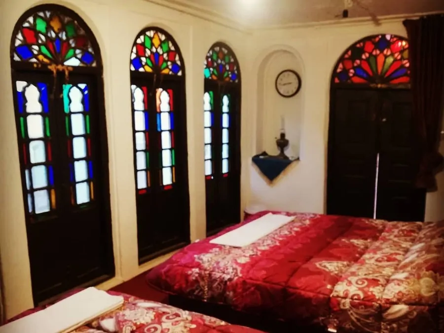 تصویر ۱ - اقامتگاه بوم‌گردی عمارت قاجاریه(اتاق پنج دری) در  شیراز
