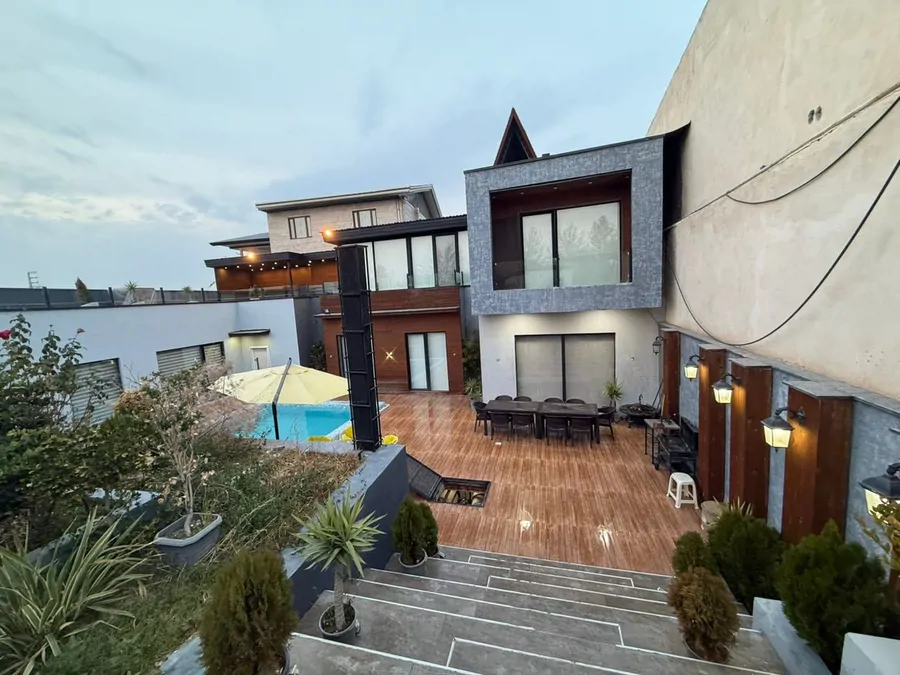 تصویر ۱ - ویلا استخردار آبگرم عمارت لوکس ماه تاب با فوتبال دستی در رودهن