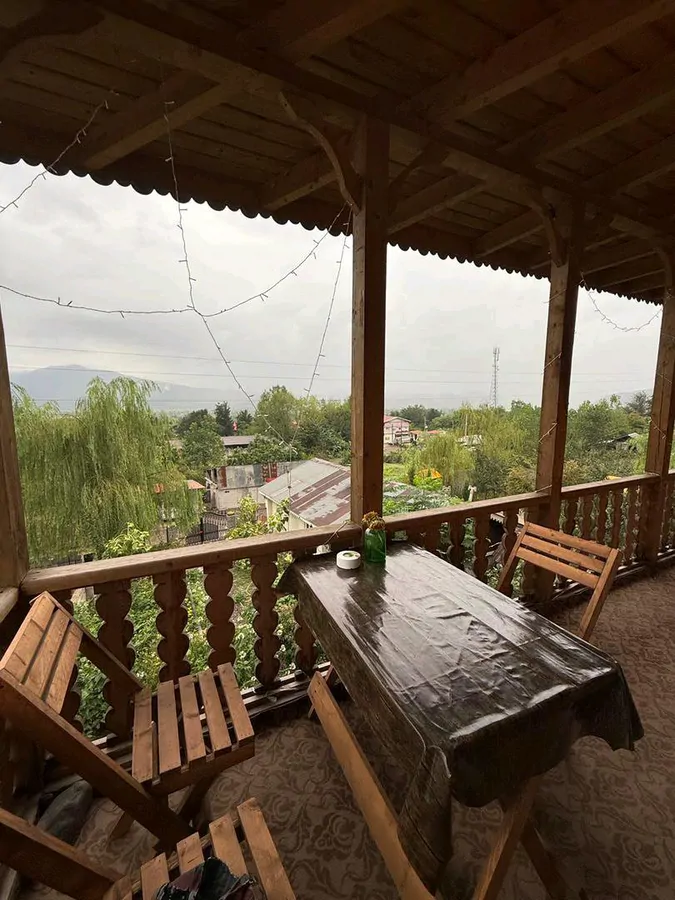 تصویر ۱ - اقامتگاه بومگردی دیل وا (واحد شالی) در رشت