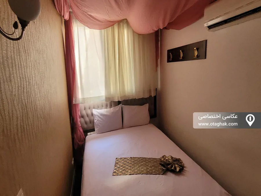 تصویر ۱ - هتل سنتی زمرد دو تخته با صبحانه رایگان (2) در مشهد