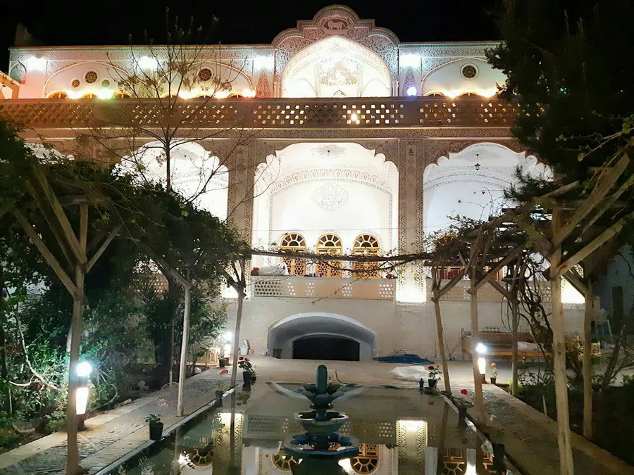 تصویر ۱ - هتل سنتی خادمی (چهارنفره۲) در  کاشان