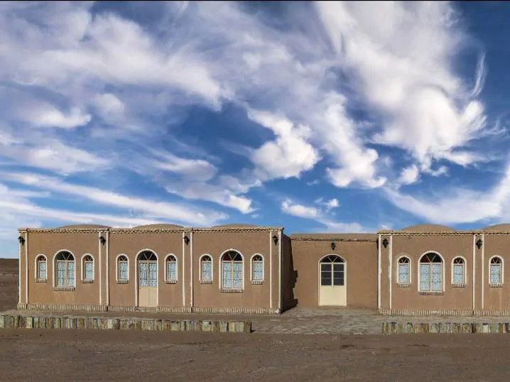 تصویر ۱ - اقامتگاه بوم‌گردی راویج (اتاق کف خواب 2) در  سرایان