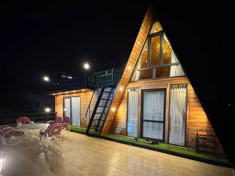 تصویر ۱ - کلبه کلبه ویو دریا فانوس ۱۰ در  نور