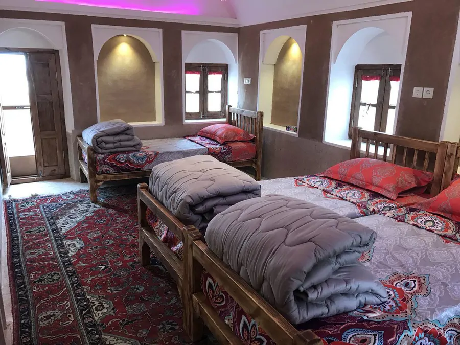 تصویر ۱ - روستایی و عشایری آتشونی(واحد۵) در  خور و بیابانک