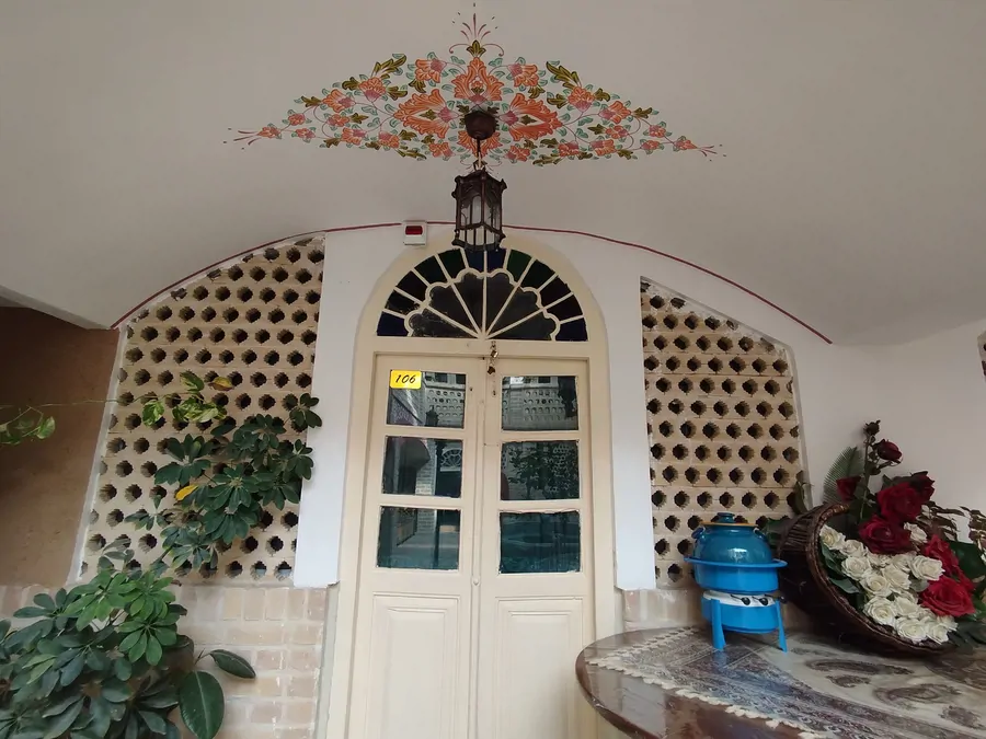 تصویر ۱ - هتل سنتی چهارباغ (۱۰۵) با صبحانه رایگان در  کاشان