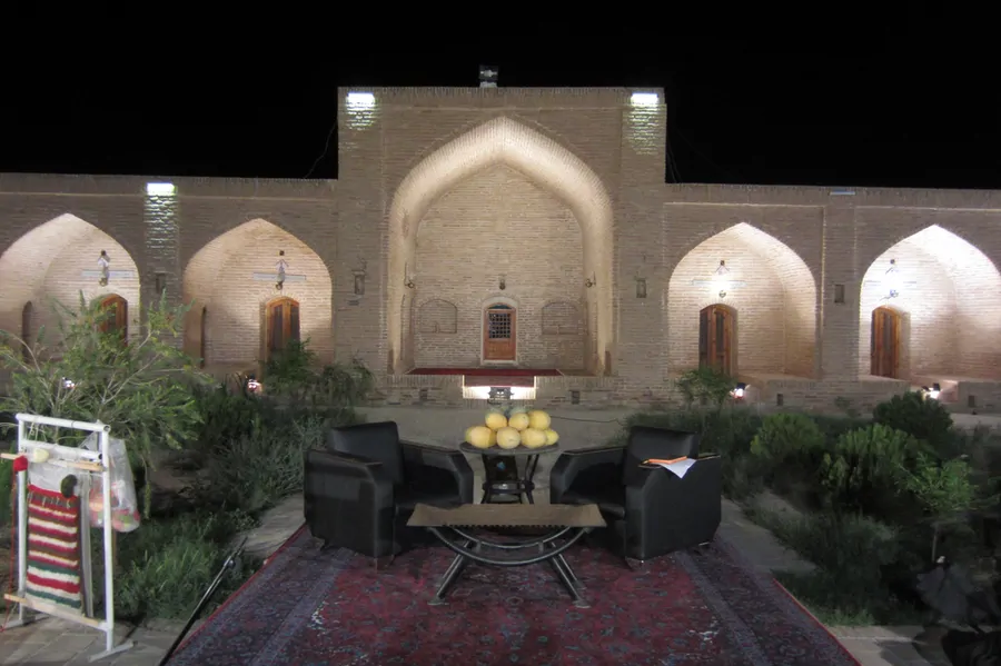 تصویر ۱ - اقامتگاه بوم‌گردی کاروانسرای ده نمک (اتاق ۱۷) در  گرمسار