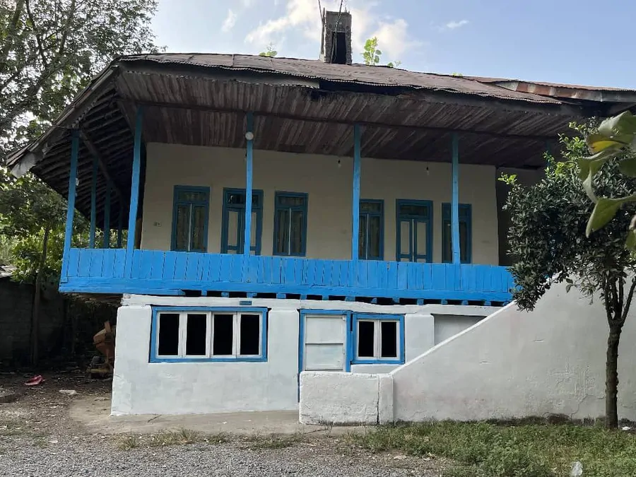 تصویر ۱ - ویلا ویلا جنگی دنج و دلباز با تراس (ایوون) بزرگ در  آستانه اشرفیه