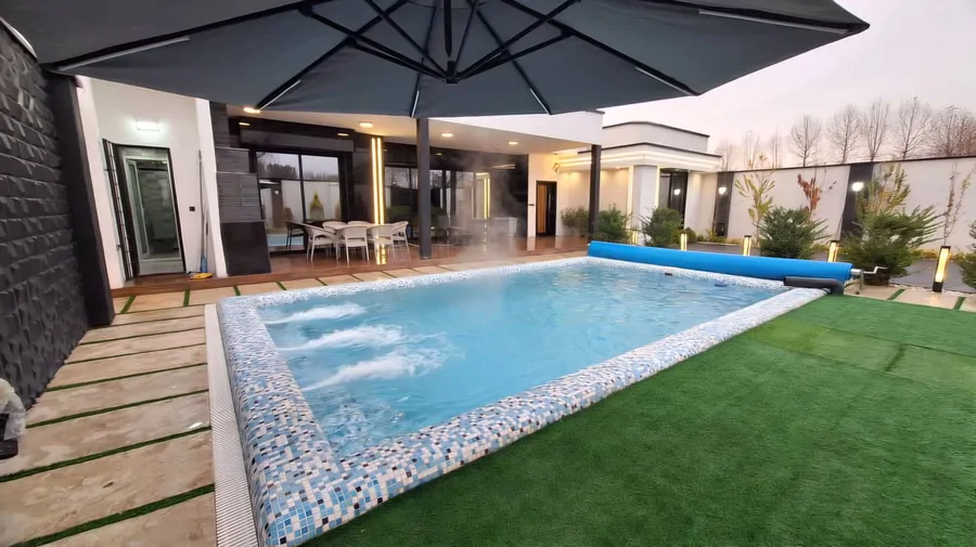 تصویر ۱ - ویلا استخردار آبگرم ساحل با ایرهاکی در چهارباغ