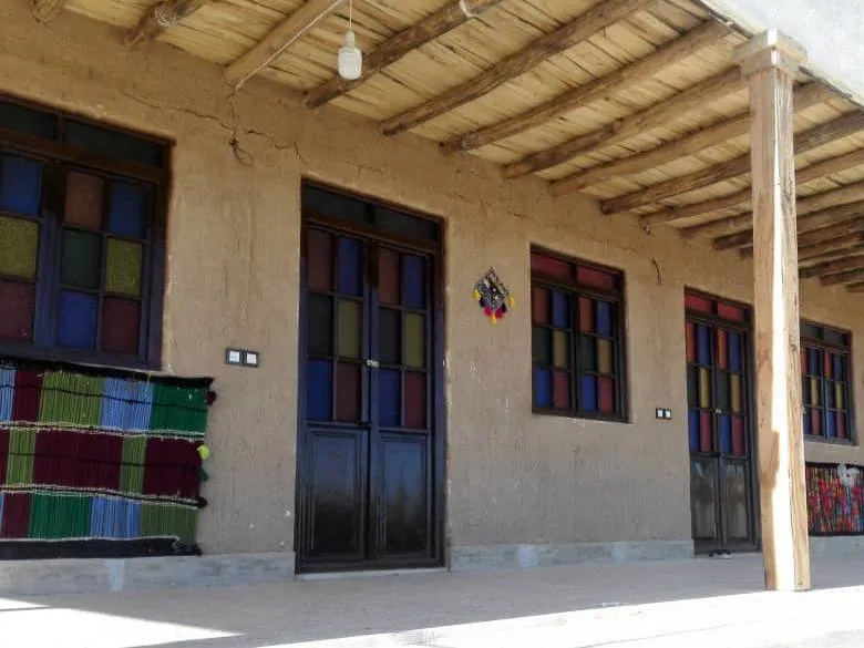 تصویر ۱ - اقامتگاه بوم‌گردی بلوط تاف (اتاق 15 متری 1) در  خرم آباد