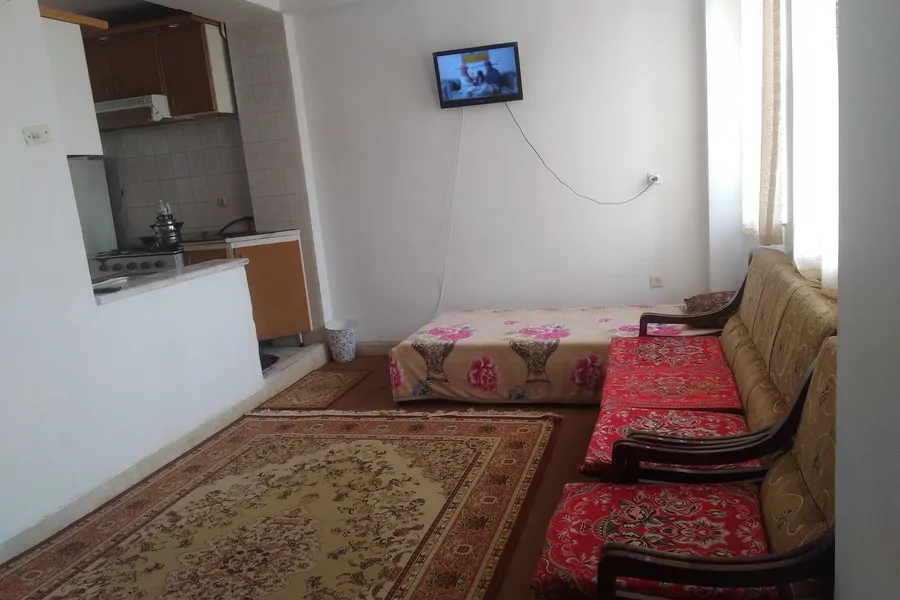 تصویر ۱ - آپارتمان مبله تمیز در  یزد
