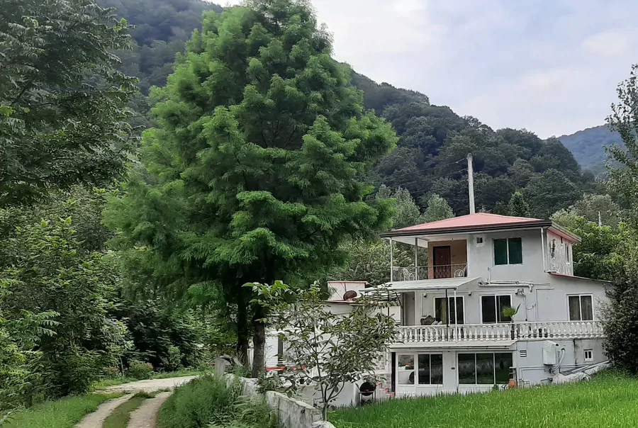 تصویر ۱ - ویلا ویلا استخردار آب گرم روستای جوارم  در  سوادکوه