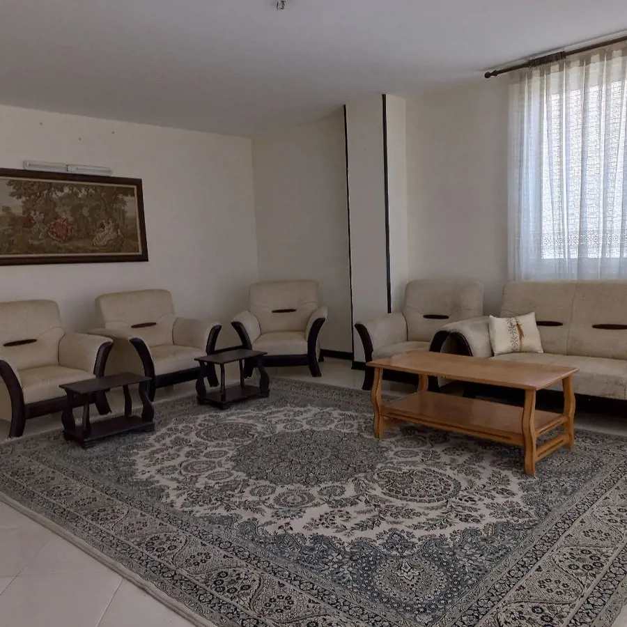 تصویر ۱ - آپارتمان مبله شایان (سه خواب جنوبی) در  اصفهان