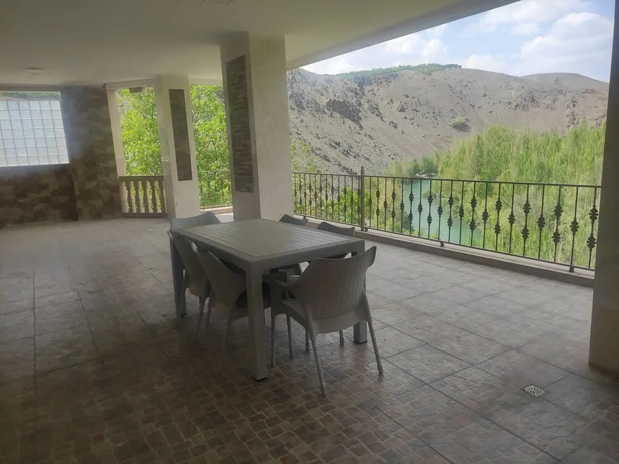 تصویر ۱ - ویلا چم زاینده رود در  سامان