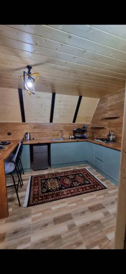 تصویر ۱ - کلبه کلبه رهام با چشم اندازی زیبا روبه کوه وجنگل  در  رامسر