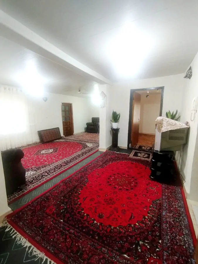 تصویر ۱ - اقامتگاه بومگردی ویلادربست حیاط بزرگ کناررود خونه جای سرسبز فضای زیبا در شهسوار