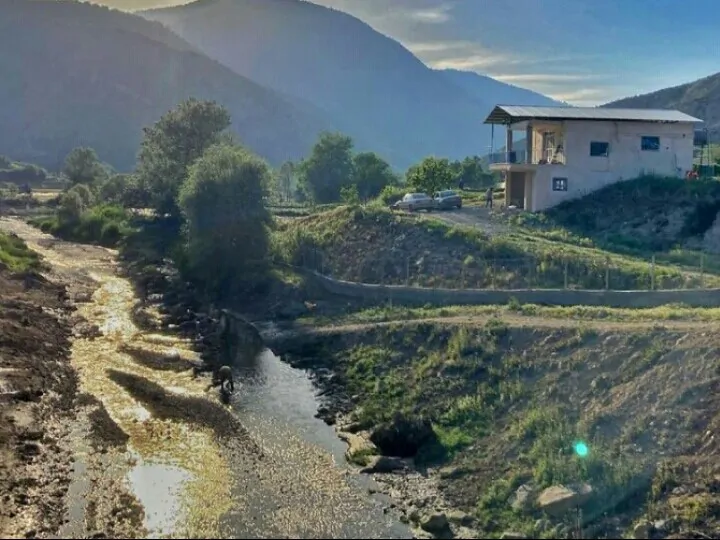 تصویر ۱ - روستایی و عشایری مزرعه رووار در  کیاسر