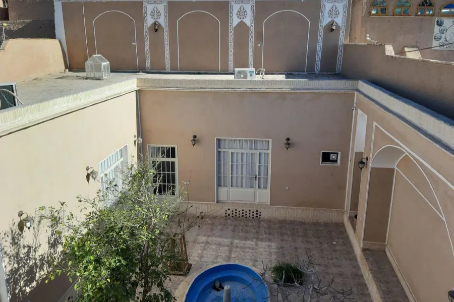 تصویر ۱ - ویلا منزل ویلایی سنتی امیرچخماق در  یزد