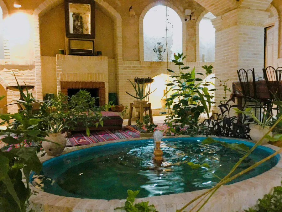 تصویر ۱ - هتل سنتی هتل سنتی آرا اتاق سه تخته در  یزد
