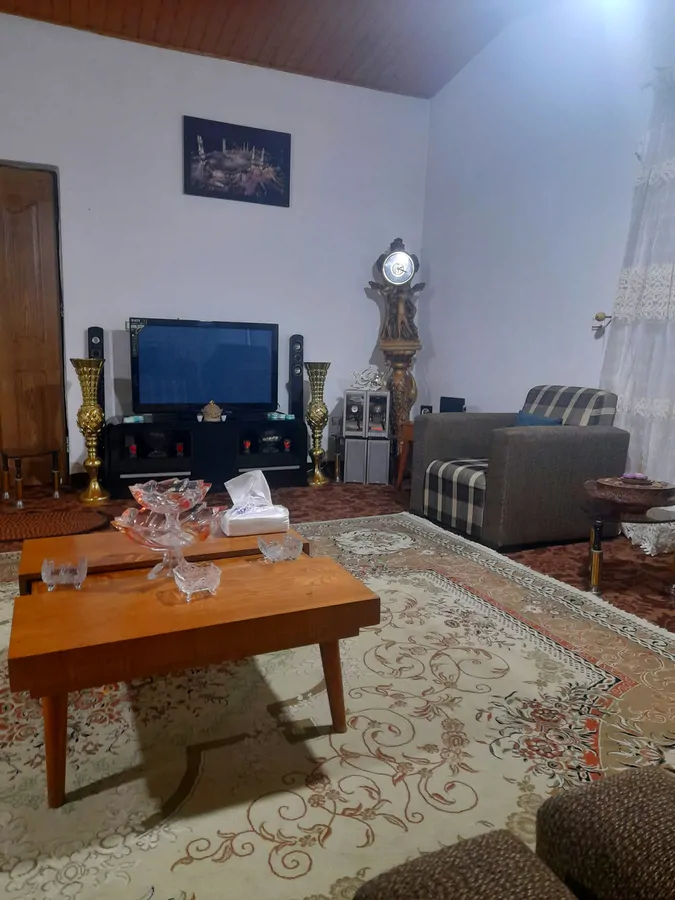 تصویر ۱ - آپارتمان واحد تکخواب ۹۰ متری آبشار در رویان