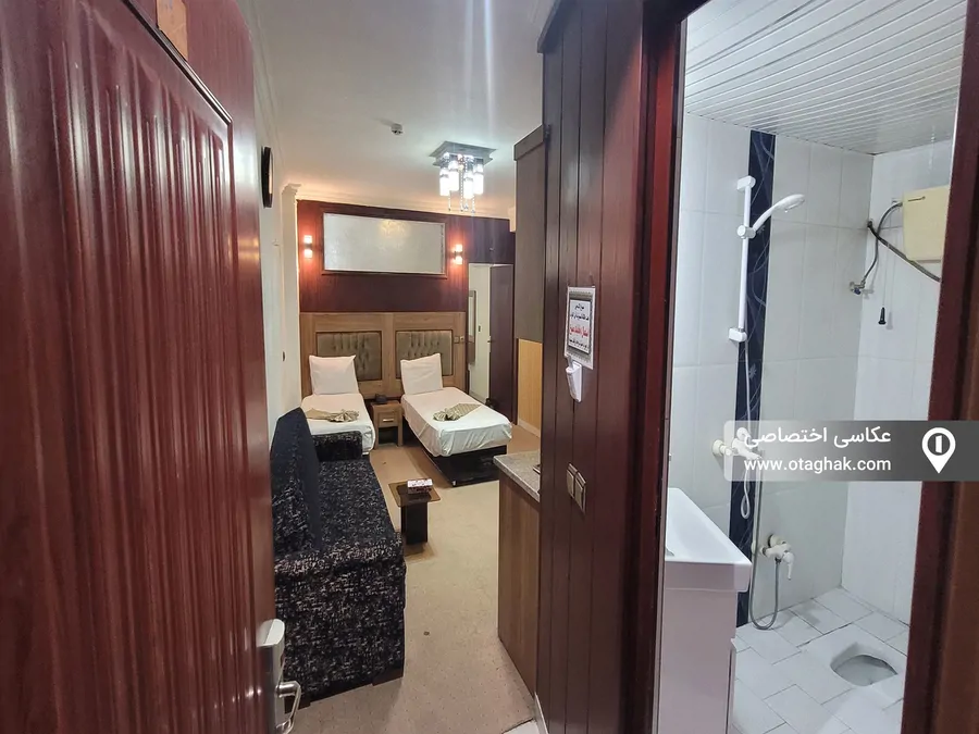 تصویر ۱ - هتل سنتی زمرد چهار تخته با صبحانه رایگان(3) در مشهد