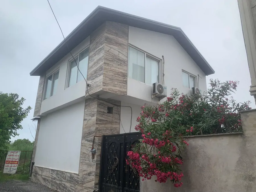 تصویر ۱ - ویلا استخردار ابگرم ماهان در نور