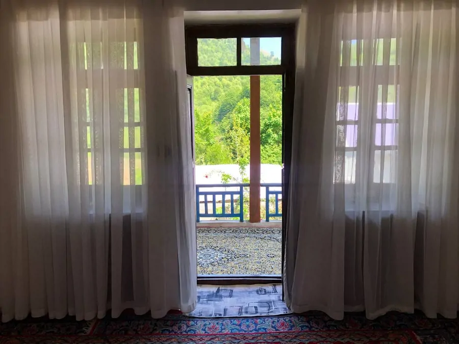 تصویر ۱ - هتل سنتی خانه چوبی درفک دعوت کننده شما دوستان عزیز میباشد  در  رشت