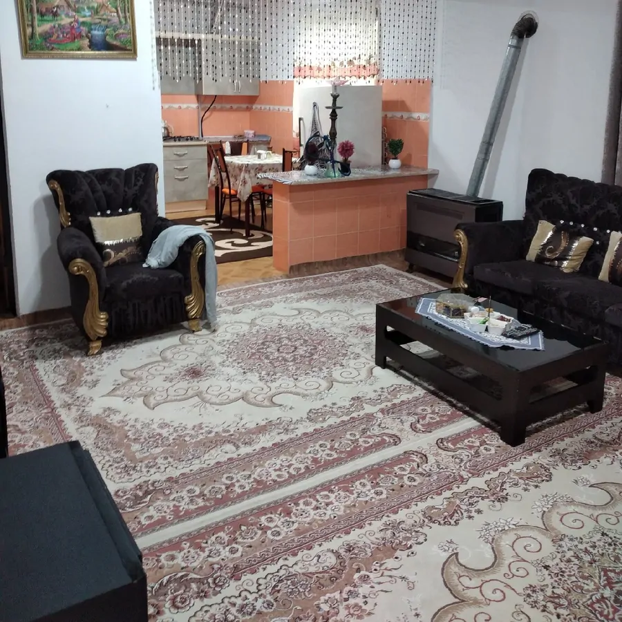 تصویر ۱ - ویلا حسینی نزدیک ساحل در  انزلی