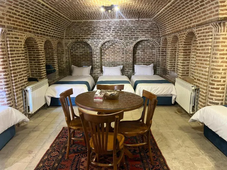 تصویر ۱ - هتل سنتی ارغوان (5 تخته پایین) در قزوین