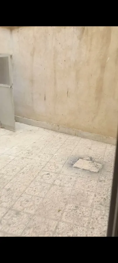تصویر ۱ - آپارتمان سوییت به متراژ ۶۰متر به همراه حیاط ۱۵متری کوچیک و پارکینگ سرپوشیده در  مشهد
