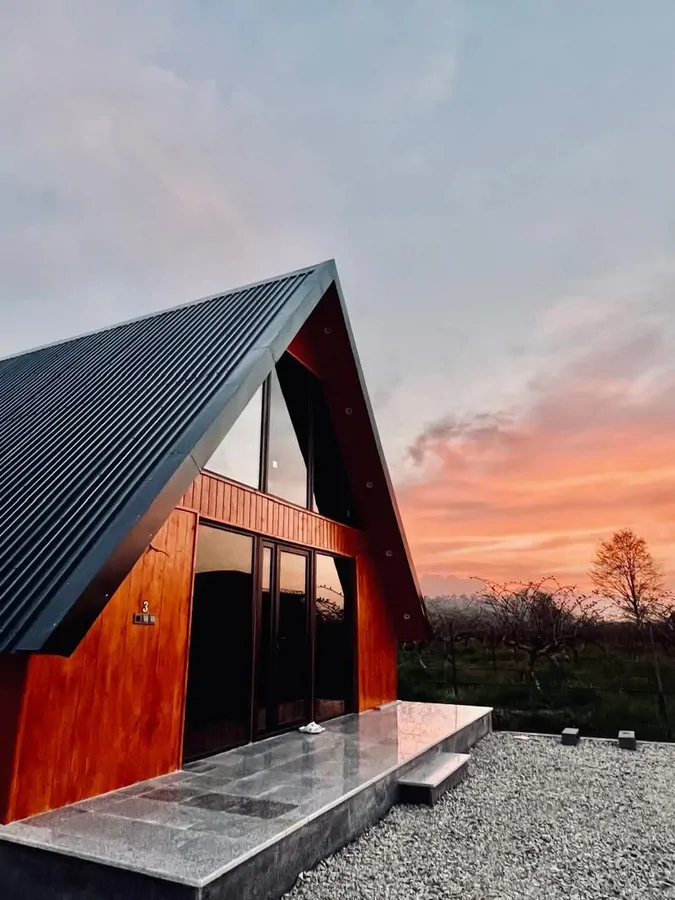 تصویر ۱ - کلبه سوئیسی سنایی (1) با وان جکوزی در  متل قو