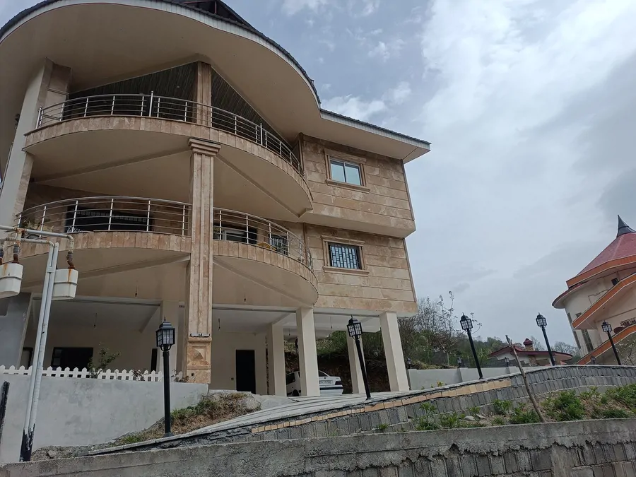 تصویر ۱ - ویلا مومنی  در  دوهزارشهسوار