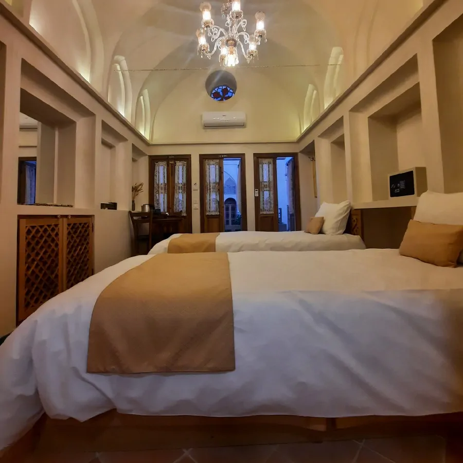 تصویر ۱ - هتل سنتی اشکوب (پردیس) در  کاشان