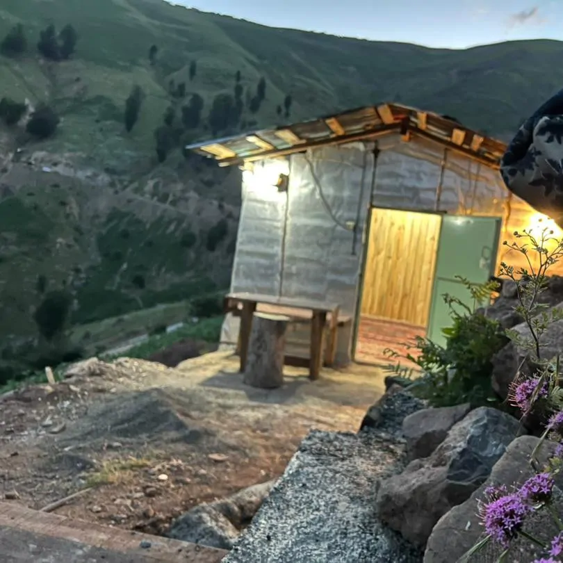 تصویر ۱ - کلبه شاه بلوط در  ماسال