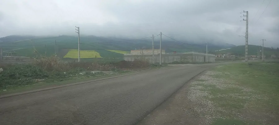 تصویر ۱ - سوییت سوئیت آزادشهر دارای تراس بزرگ وزیبا جهت نشستن و لذت بردن ازآب وهوا ومنظره زیبا در  آزادشهر