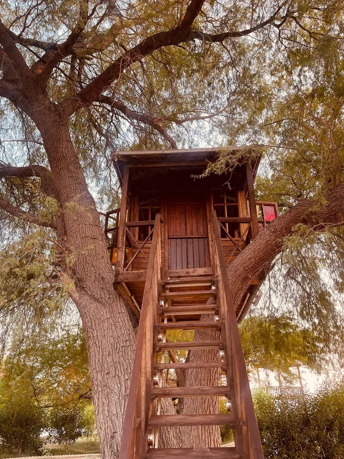 تصویر ۱ - کلبه دهکده ی گردشگری پازارلند در  عسلویه