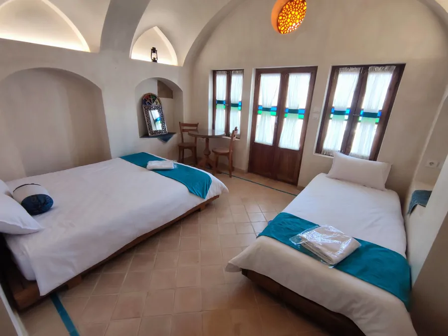 تصویر ۱ - هتل سنتی سرای طاقچشمه (اتاق ملکشاد) در  آران و بیدگل