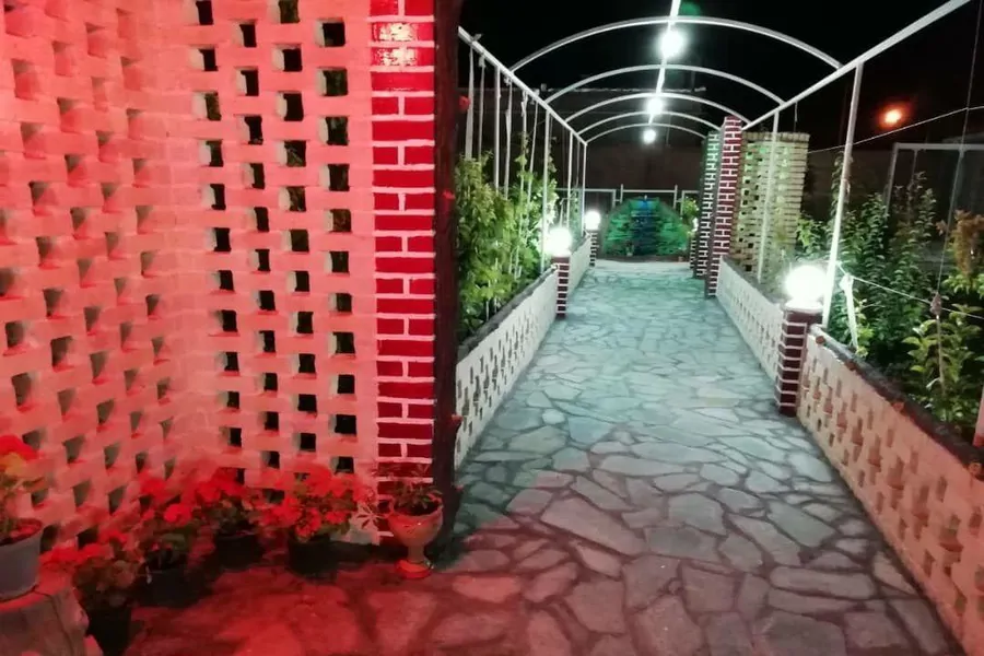 تصویر ۱ - اقامتگاه بوم‌گردی باغ بهشت در  فردوس