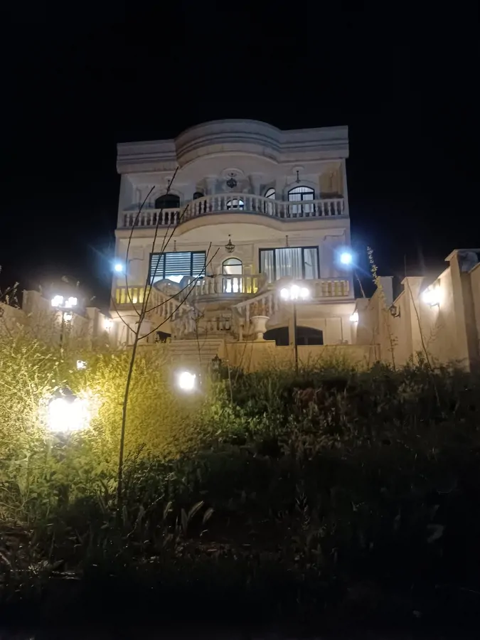تصویر ۱ - ویلا استخردار آبگرم عالیجناب با جکوزی و بیلیارد در  رودهن