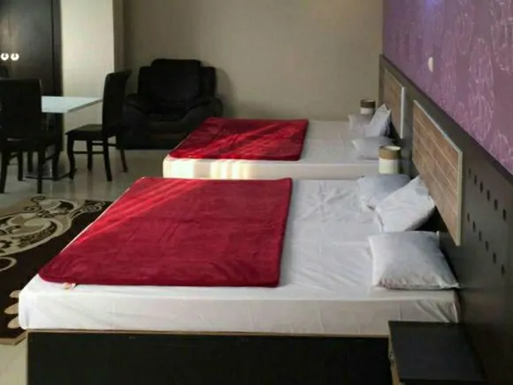 تصویر ۱ - هتل آپارتمان پانیذ (اتاق 4 تخته) در  کیش