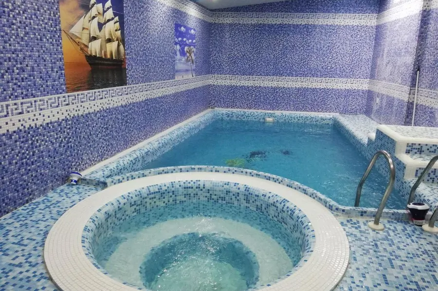 تصویر ۱ - ویلا استخردار چهار خواب احمد در  سرخ رود