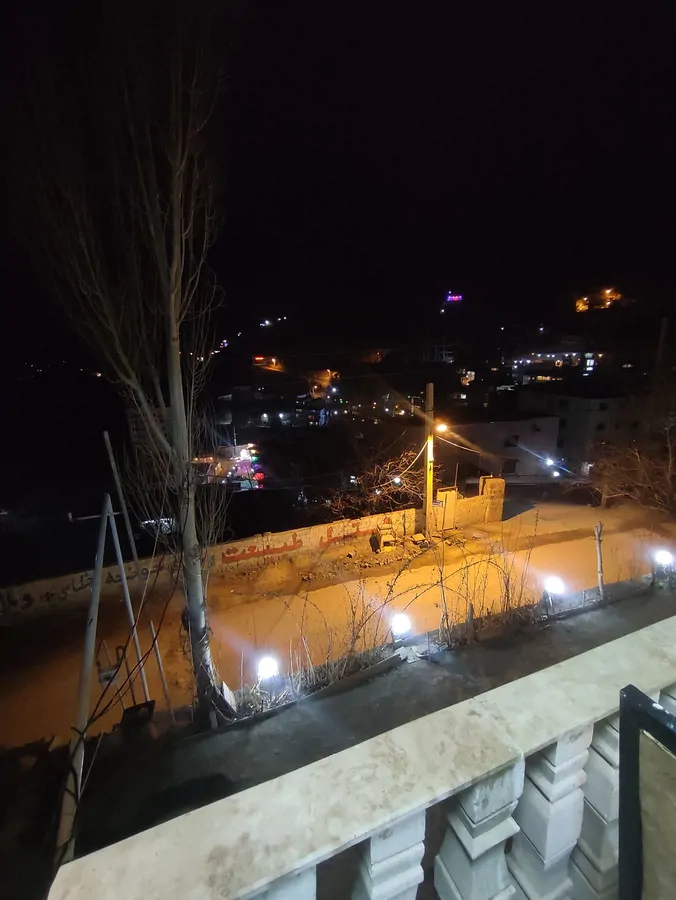 تصویر ۱ - آپارتمان تک خوابه پارلا باحوضچه گوگردی  در  رینه